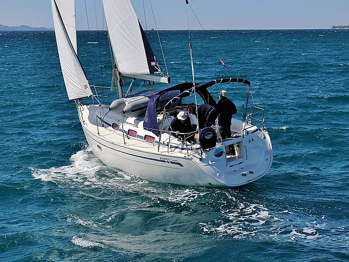 BAVARIA 33 C 