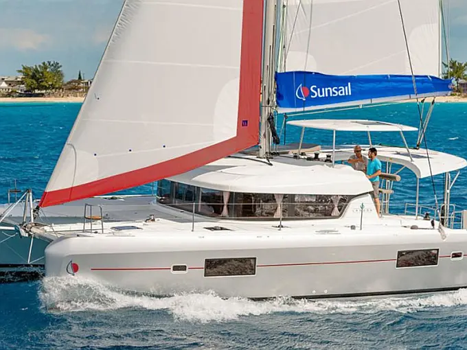 Sunsail Lagoon 424